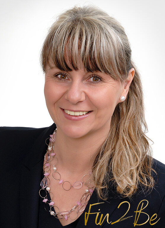 Makléři foto - Zuzana Benešová (1)
